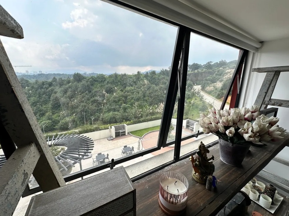 Ventanal y vista al entorno · MORAT Bosque Real · 98 m²