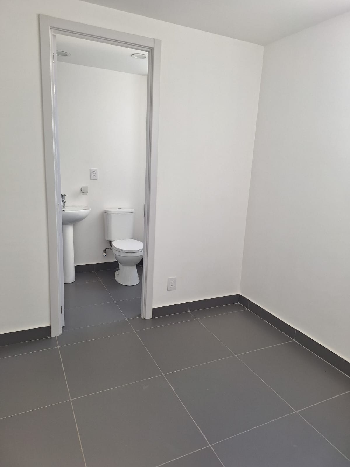 Área de servicio · FIVE Bosque Real · 163 m²