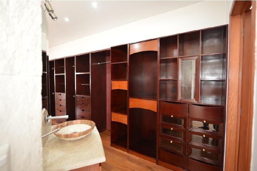 Vestidor · PALMETTO 39 Bosque Real · 220 m²