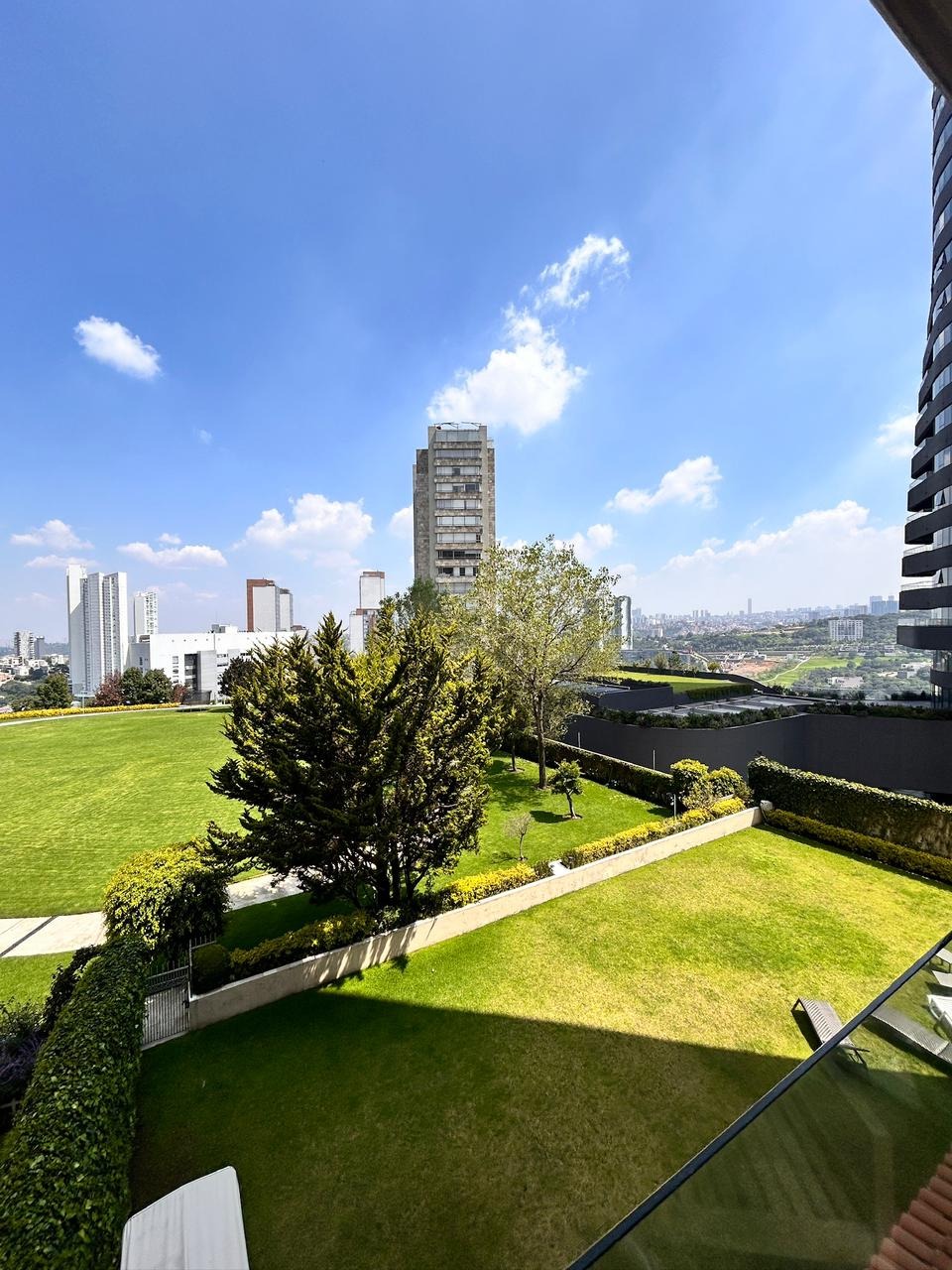Vista al entorno verde · REAL DE LA CUMBRE Bosque Real · 251 m²