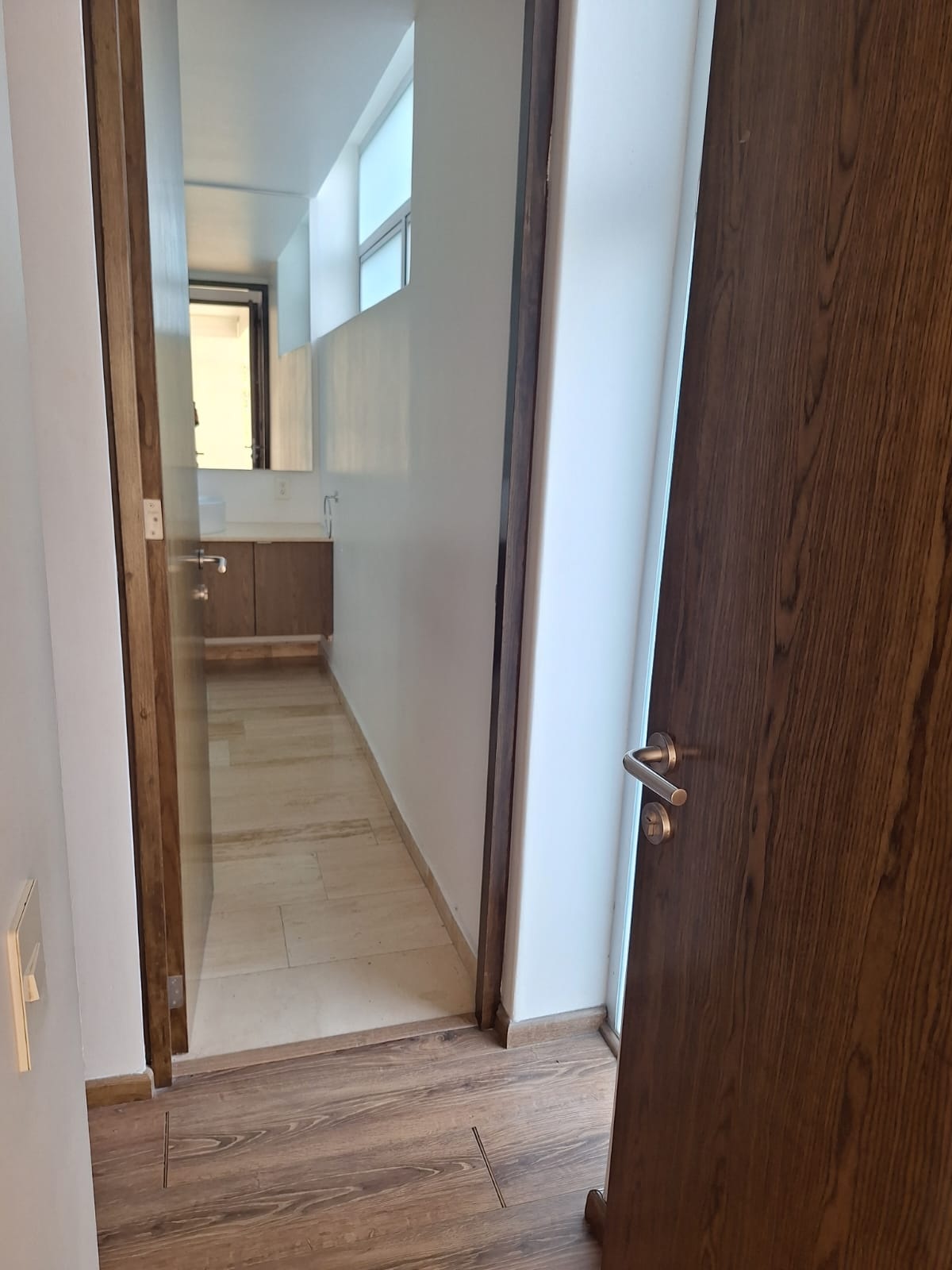 Acceso al baño · LO ALTO Bosque Real · 178 m², Torre 3