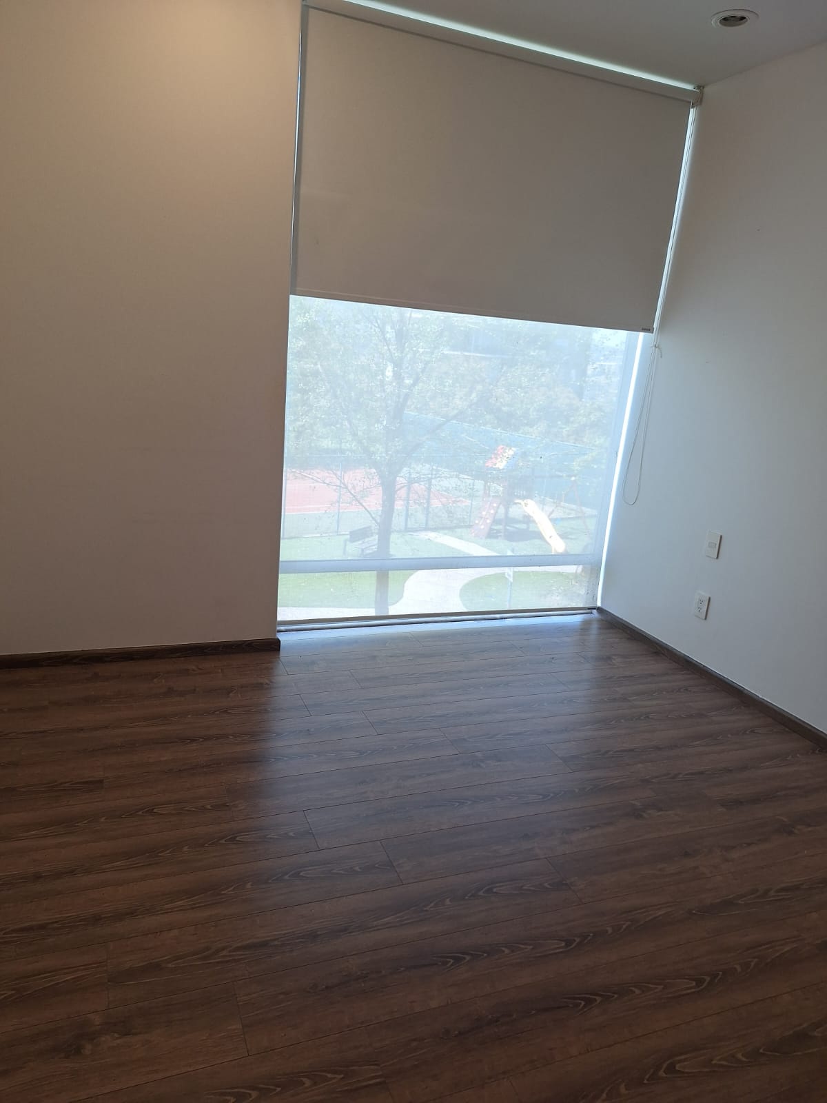 Recámara con ventana · LO ALTO Bosque Real · 178 m², Torre 3